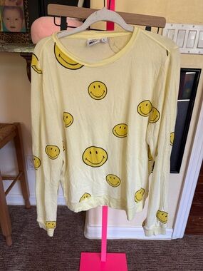 BSR BY SAMII RYAN smiley sweat shirt size LARGE worn once